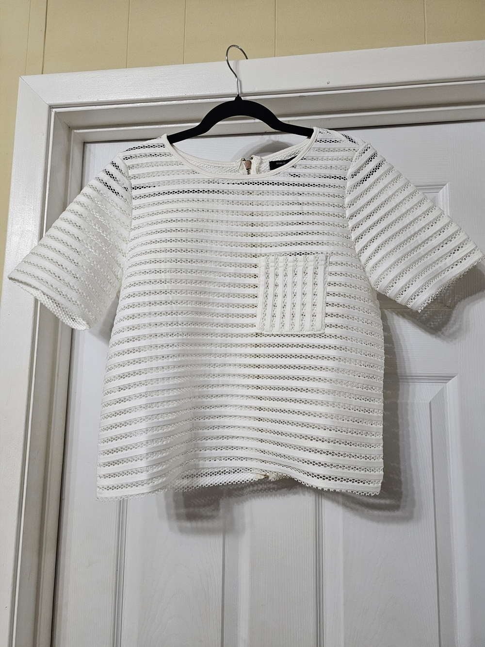 Romeo & Juliet Couture White See Througg Stripe Short Sleeve Top